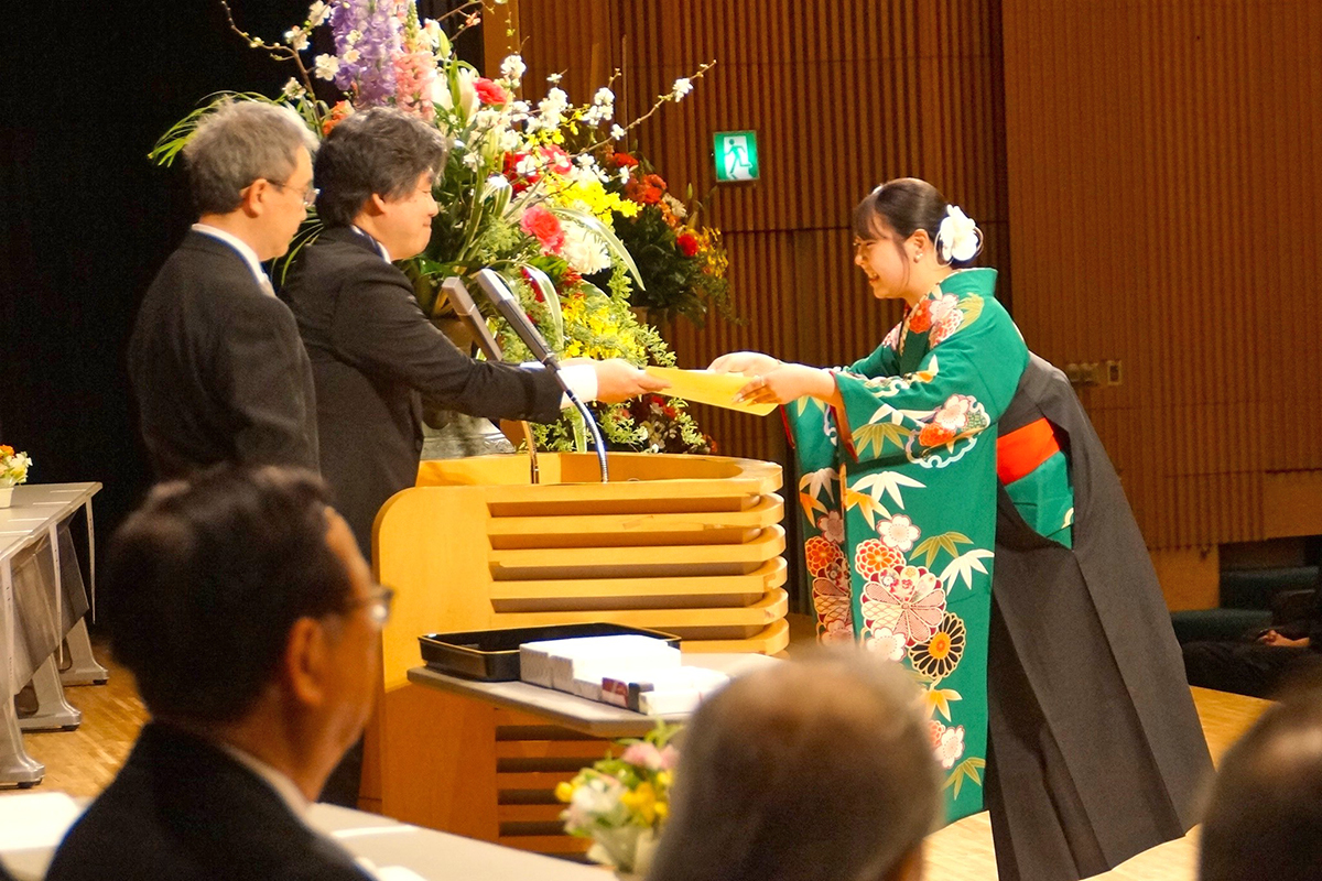 第29回卒業証書・学位記授与式を挙行